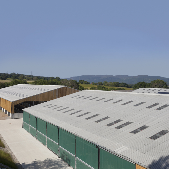 Advantages of fibre cement roofing on agricultural buildings